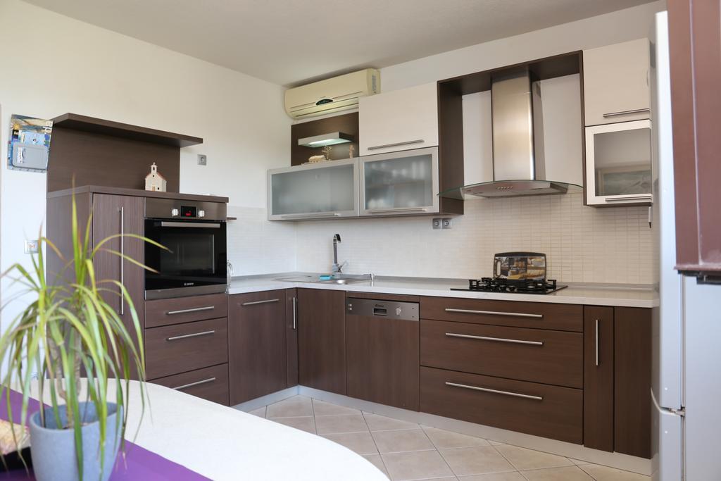 Przina Apartment *